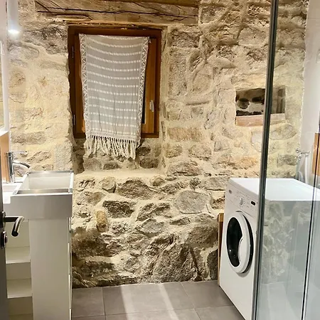 Maison En Pierres Avec Piscine-4 Pers-nord Ardèche